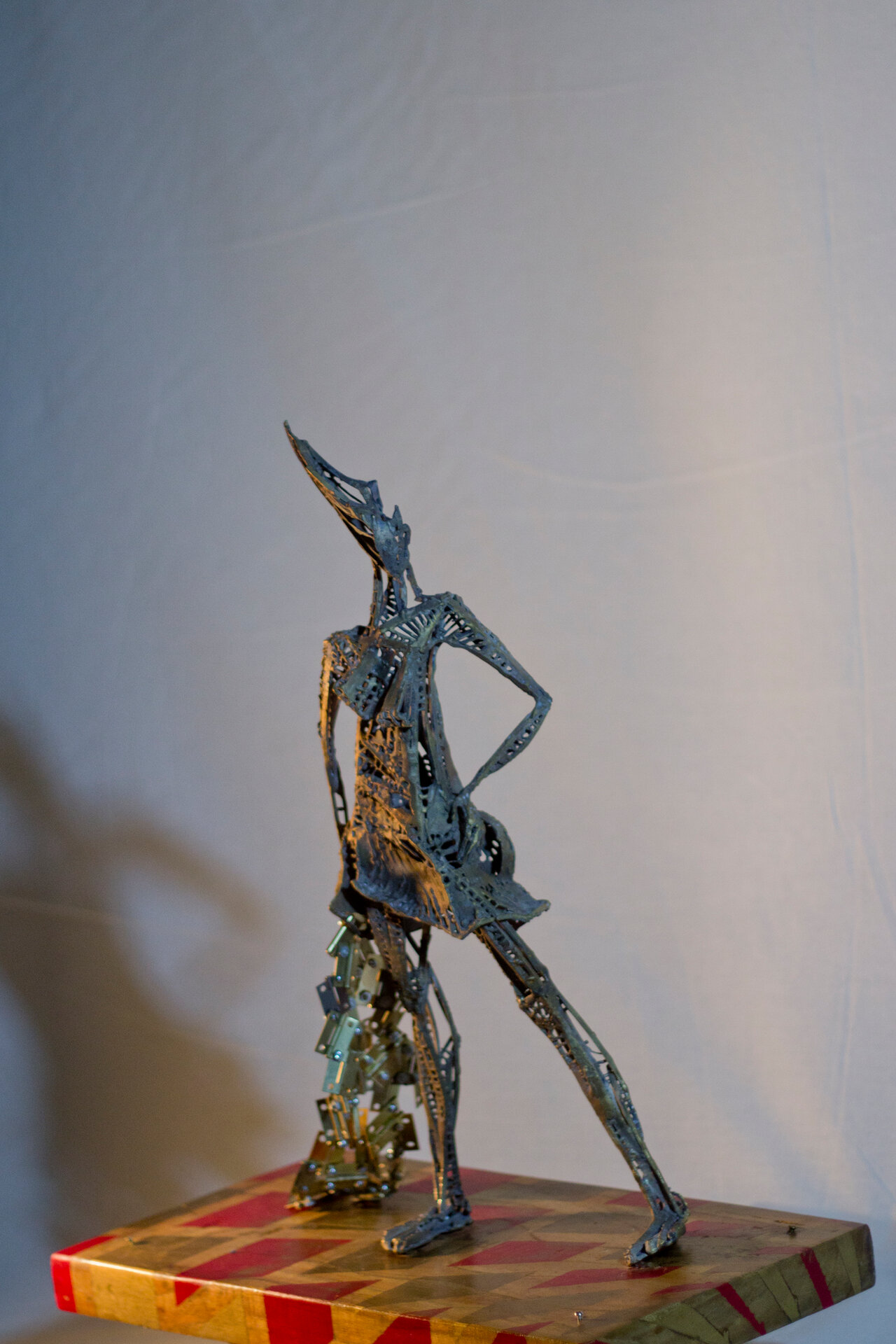 Mariana Brihuega - Actitud-serie De Bisagras y grietas,