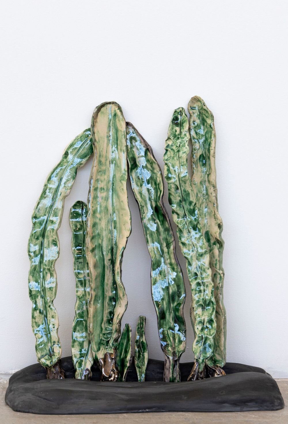Ana López

Espadas de San Jorge Oceánicas , 2022

Cerámica esmaltadaEnameled ceramic

47 x 40 x 16 cm