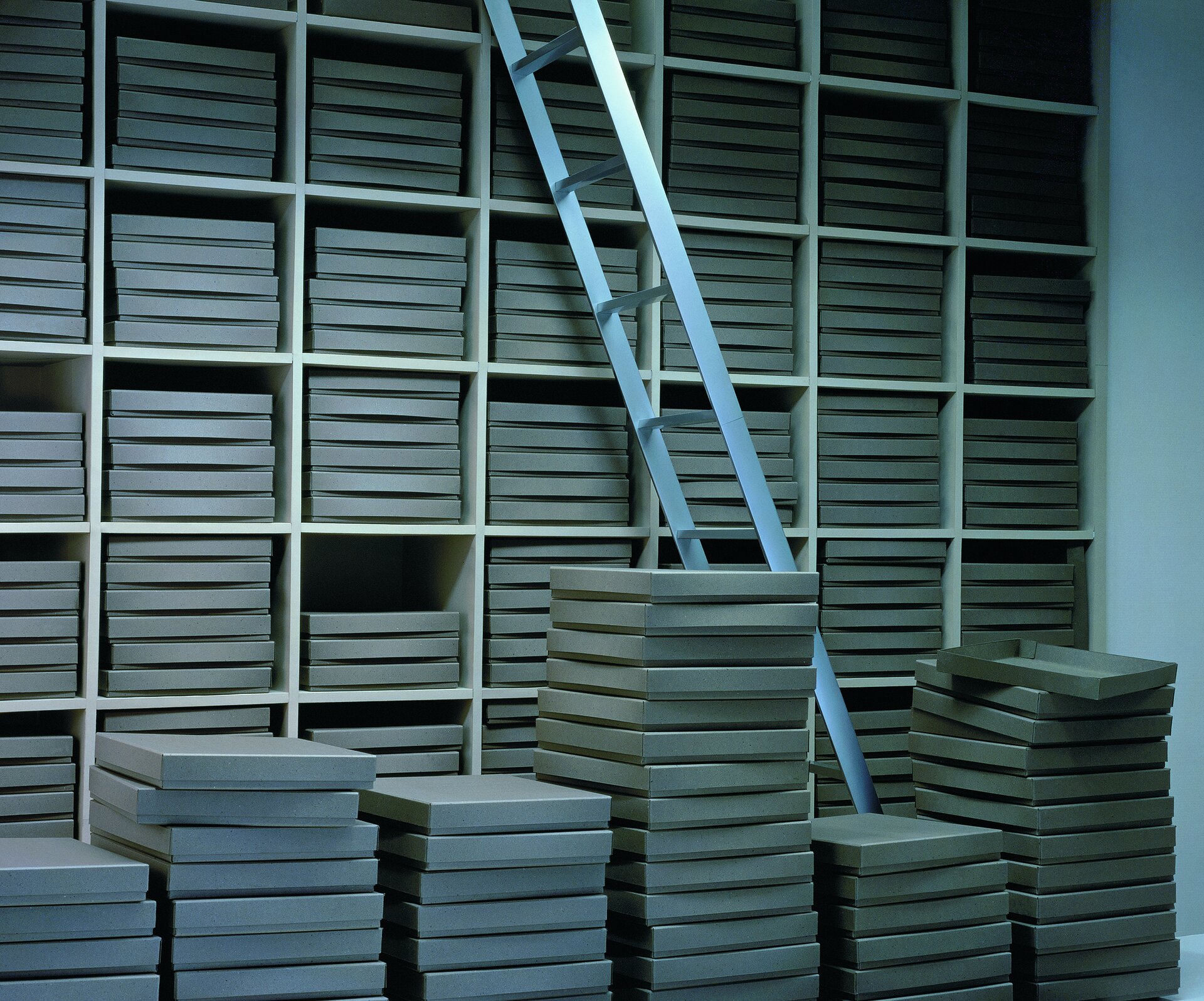 Archiv / Archive, 1995, C-Print/ Diasec, 183,5 x 233 cm