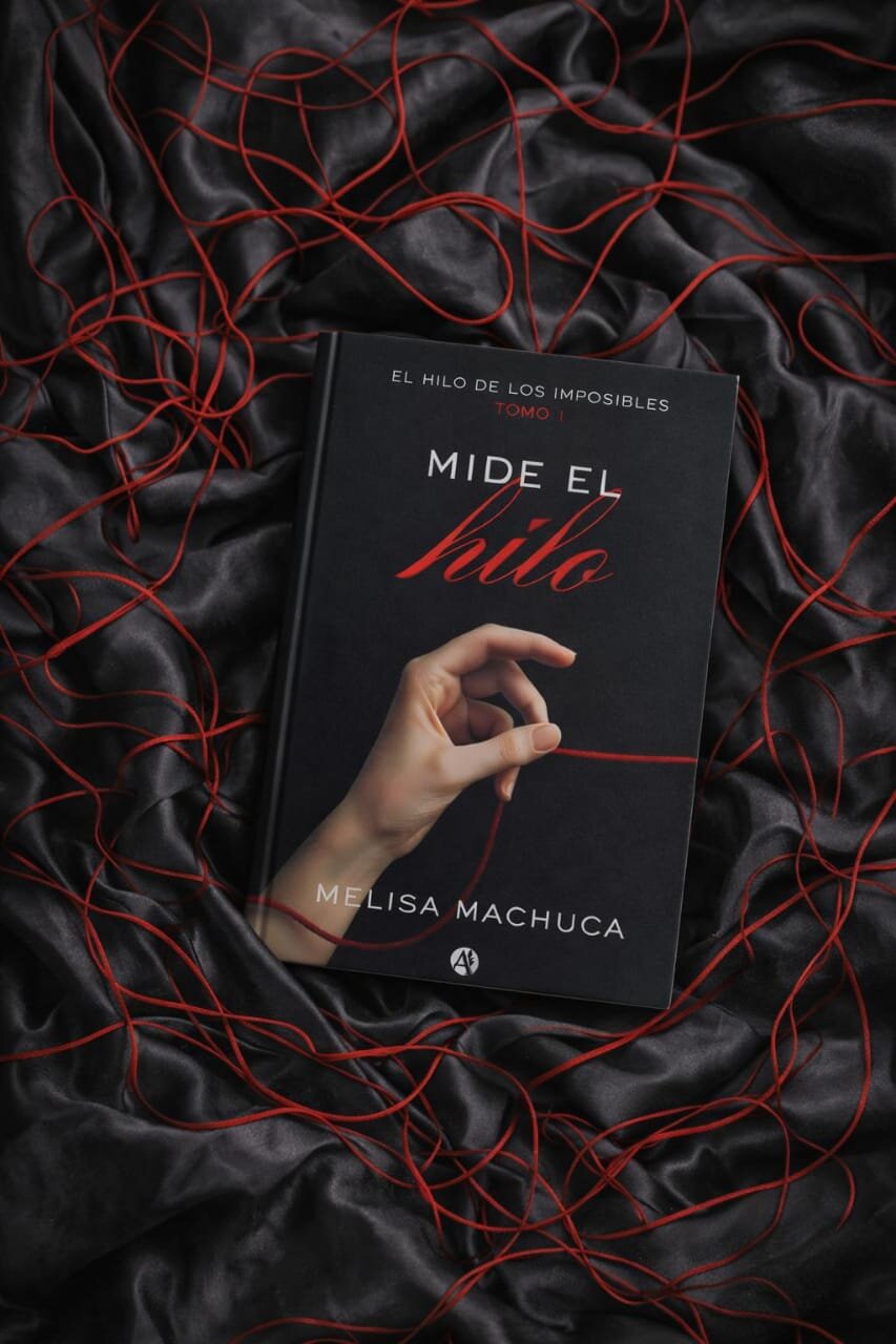 Melisa Machuca lanza 'Mide el hilo', una novela sobre amores imposibles