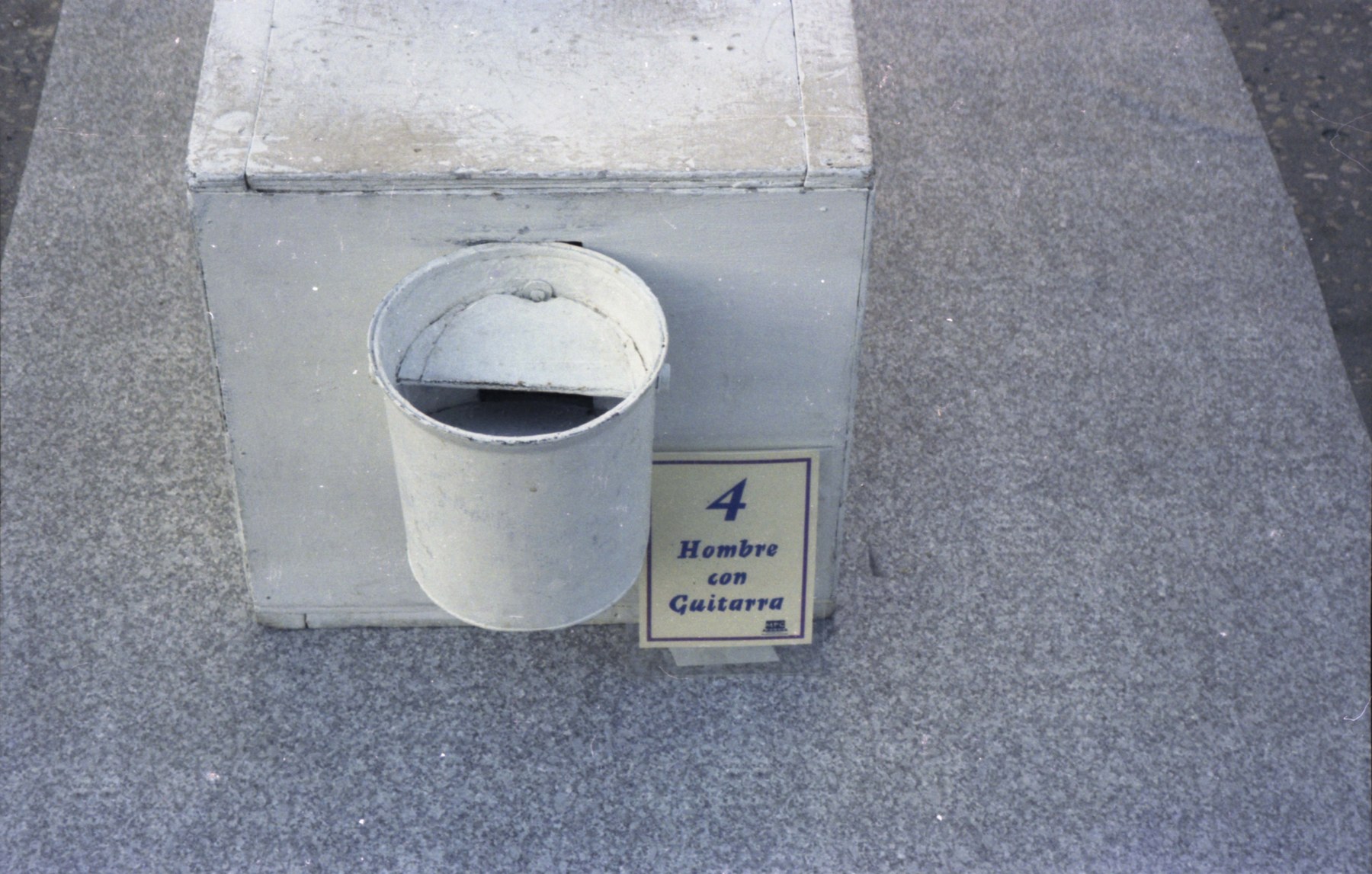 Raúl Flores. Ramblas, 2001