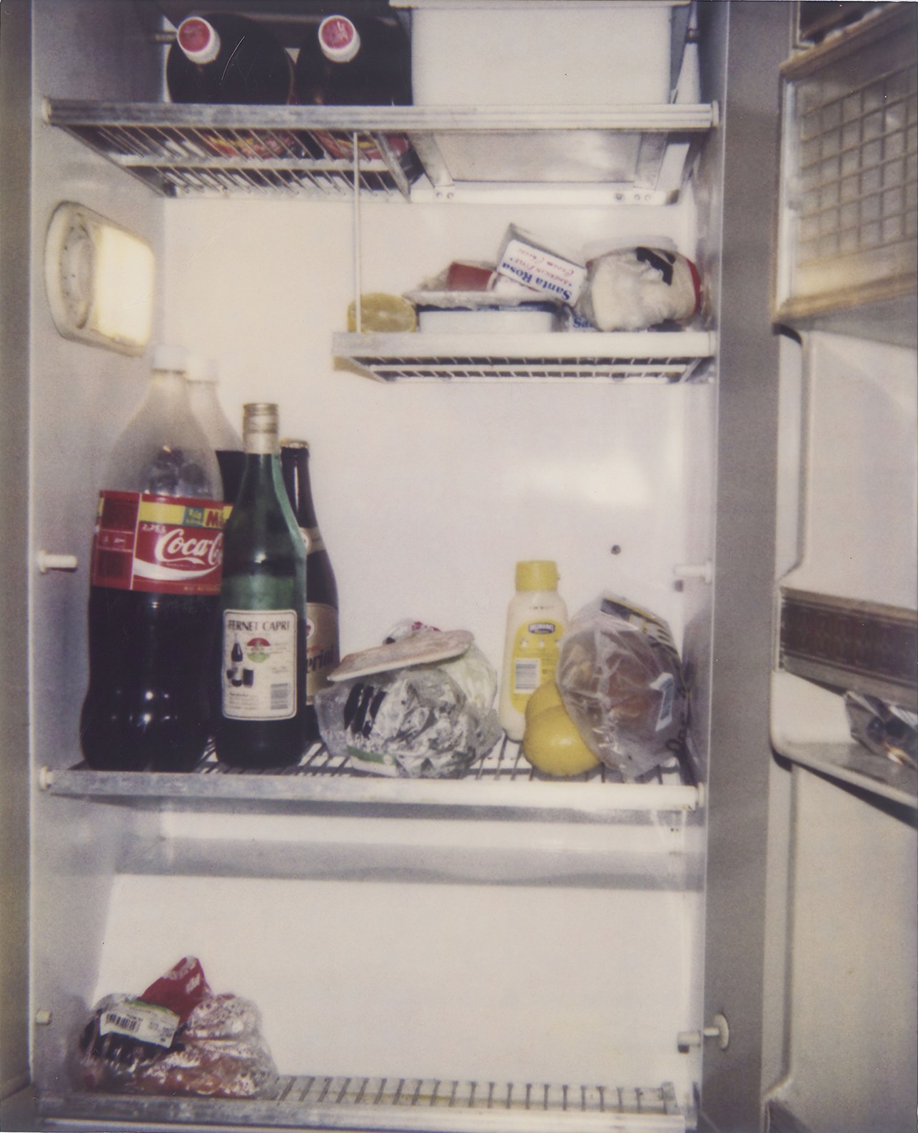 Raúl Flores. Sin título, de la serie Heladeras, 1997